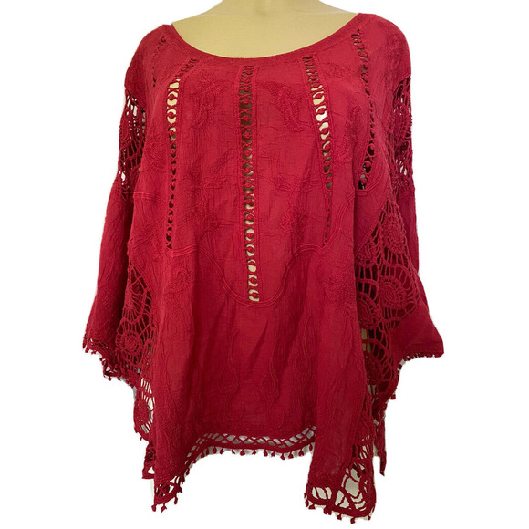 coco+carmen Tops - Coco + Carmen Top Embroidered Short Sleeve Relaxed Fit Red Lace Round Ne…